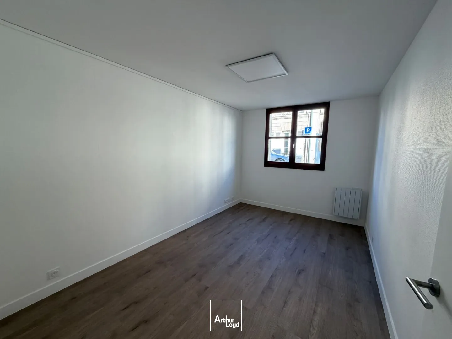 Bureaux - Vente - COMPIEGNE - 60200 - 131.85-131.85 - 7917400