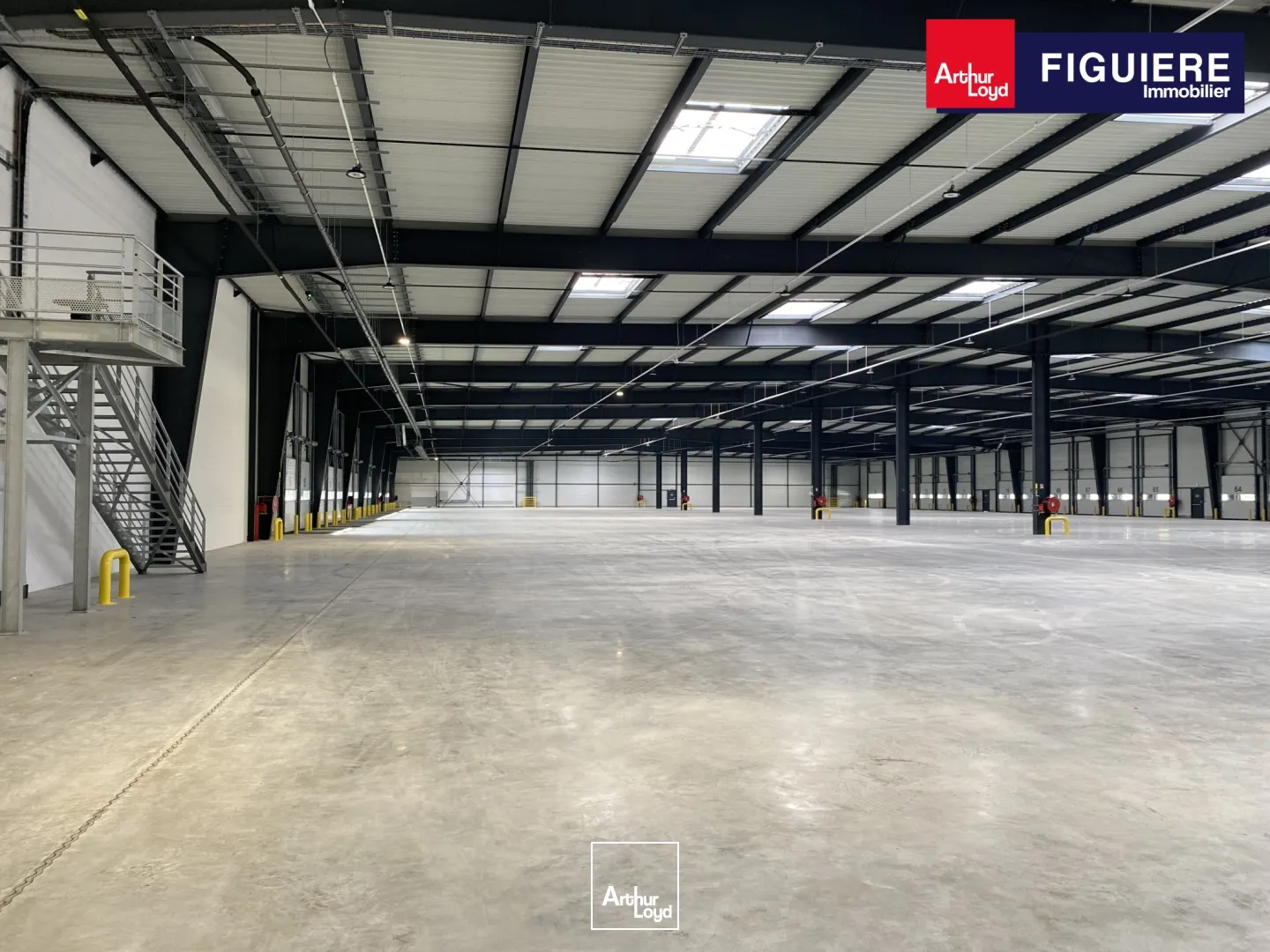 Locaux d'activité & Entrepôts - Location - SENAS - 13560 - 3042-14535 - 7917466