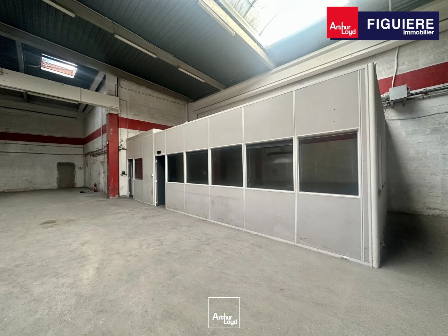 Locaux d'activité & Entrepôts - Location - VITROLLES - 13127 - 567-567 - 7917472