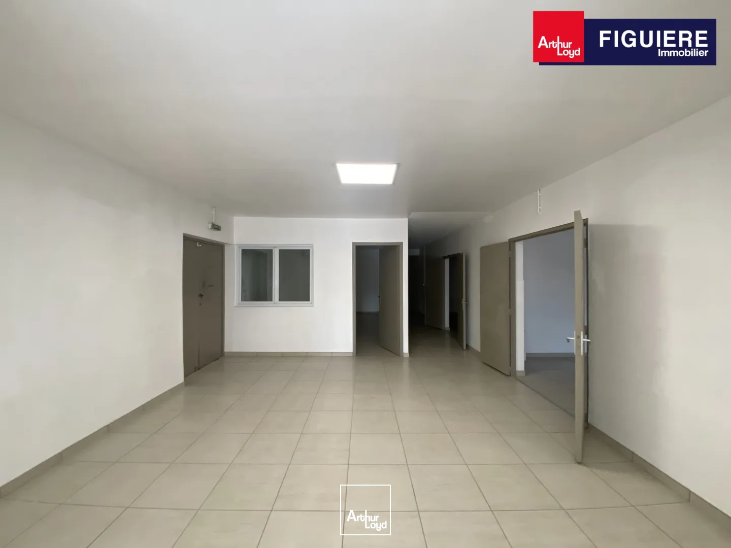 Locaux d'activité & Entrepôts - Location - SAINT VICTORET - 13730 - 540-540 - 7917479