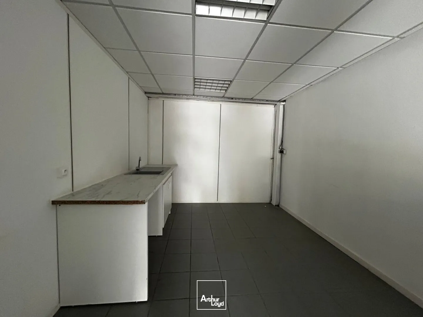 Locaux d'activité & Entrepôts - Location - PESSAC - 33600 - 400-400 - 7917704