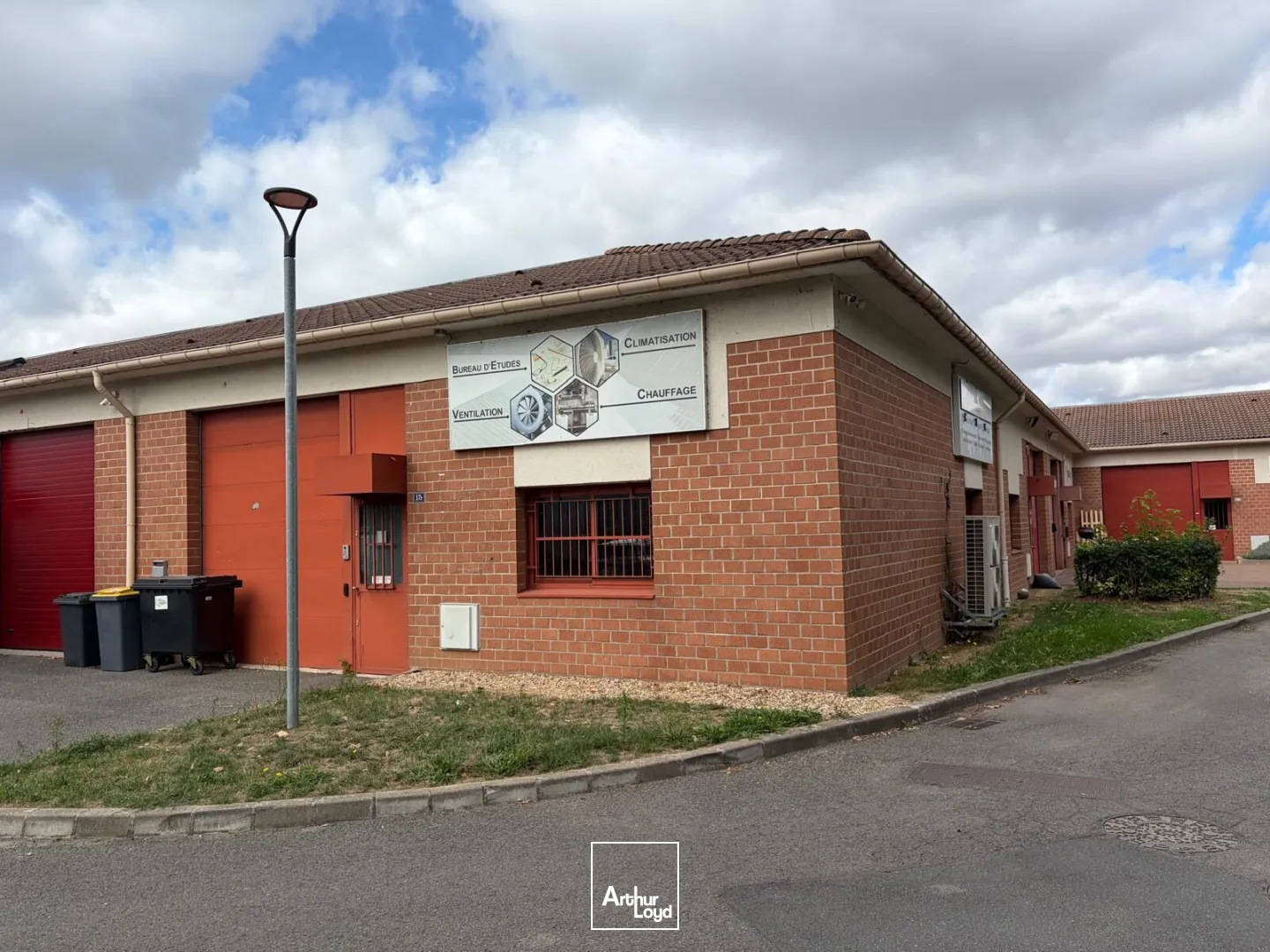 Locaux commerciaux - Location - JOUY LE MOUTIER - 95280 - 148-148 - 7917866