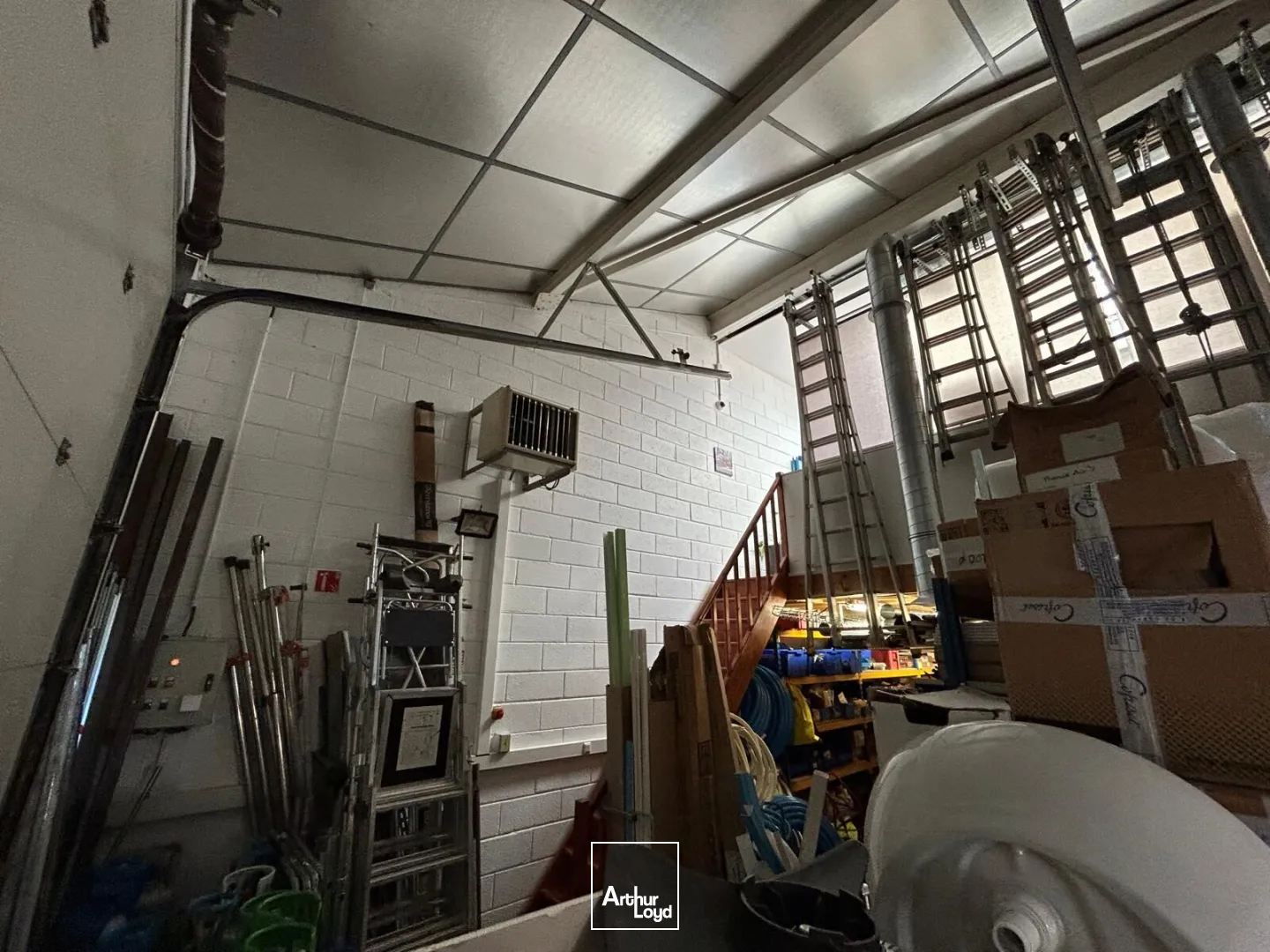 Locaux commerciaux - Location - JOUY LE MOUTIER - 95280 - 148-148 - 7917872
