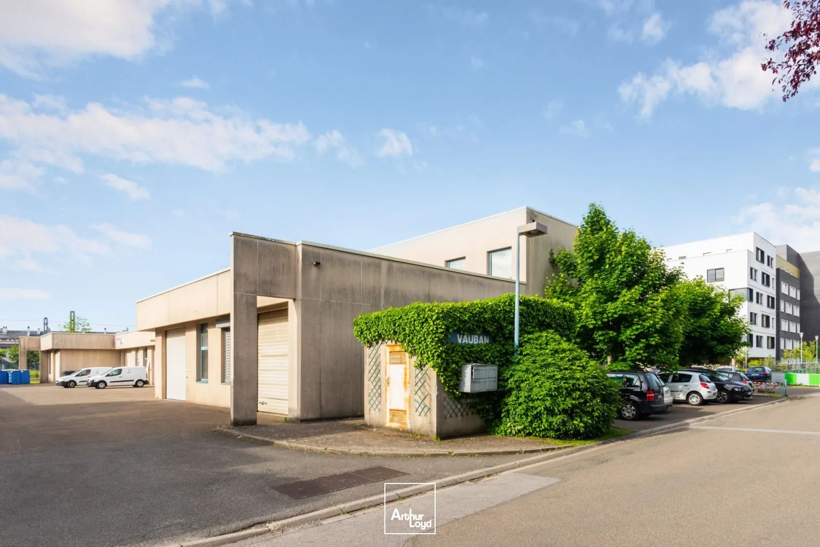 Locaux d'activité & Entrepôts - Location - LA VERRIERE - 78320 - 213-521 - 7917927