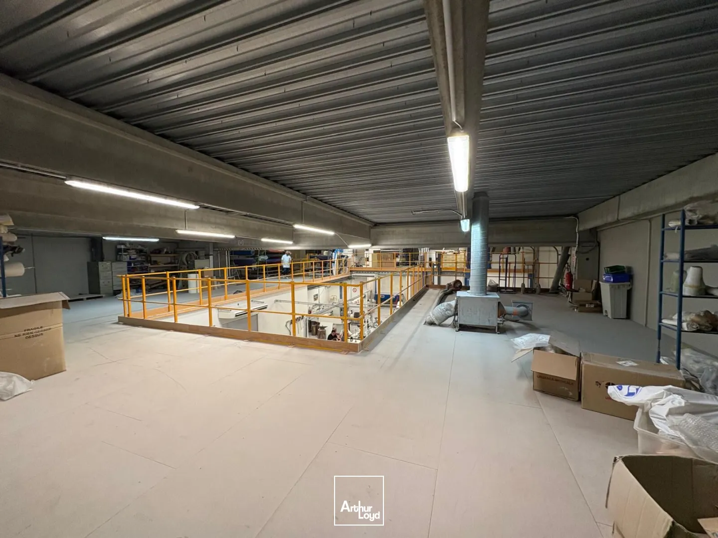 Locaux commerciaux - Location - MARSEILLE - 13011 - 920-920 - 7917942