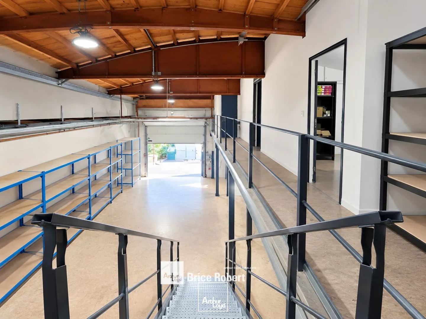 Locaux d'activité & Entrepôts - Vente - SAINT PRIEST - 69800 - 160-410 - 7918130