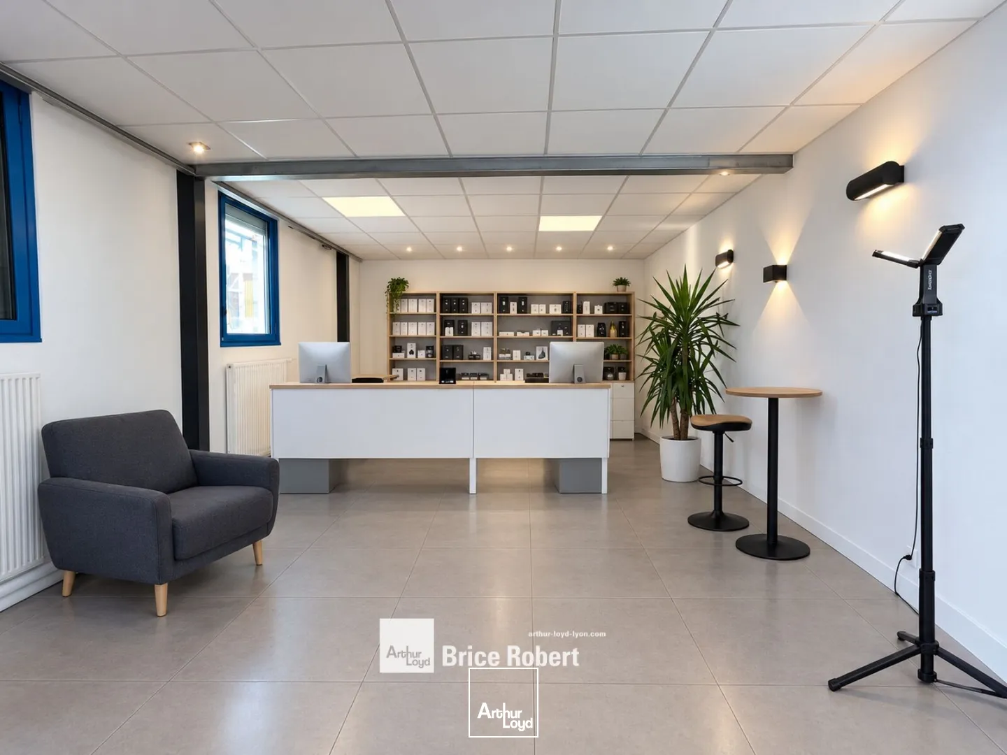 Locaux d'activité & Entrepôts - Vente - SAINT PRIEST - 69800 - 160-410 - 7918127