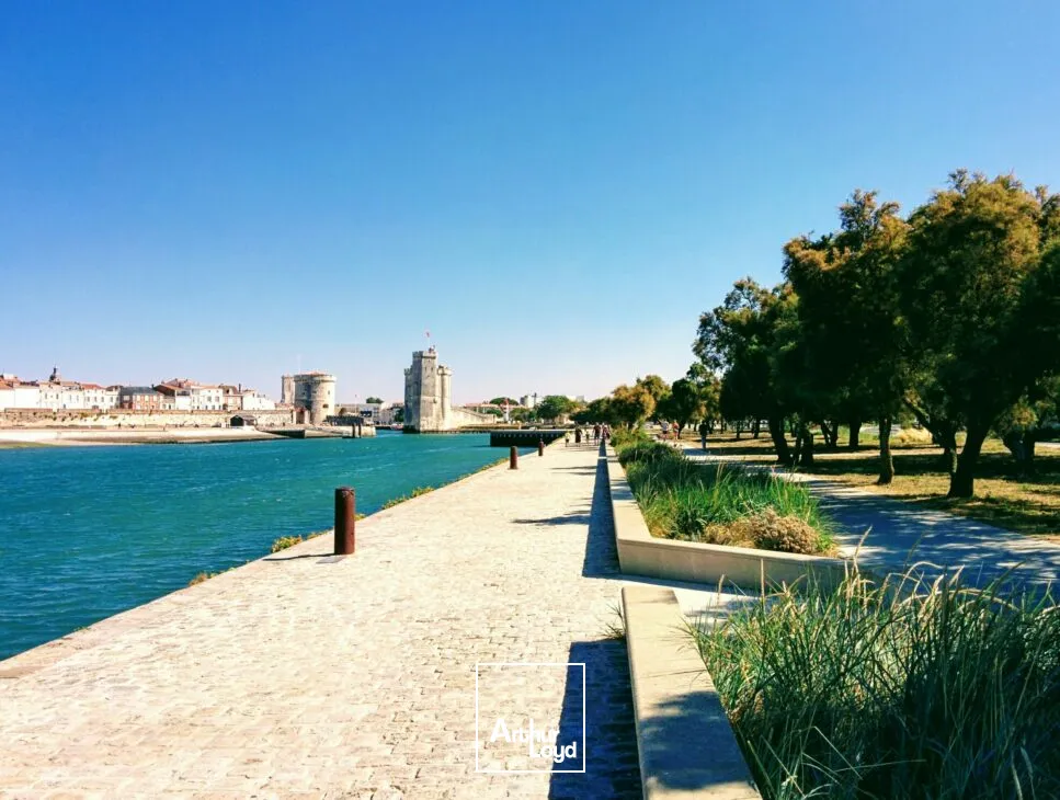 Locaux commerciaux - Vente - LA ROCHELLE - 17000 - 4384-4384 - 7918204