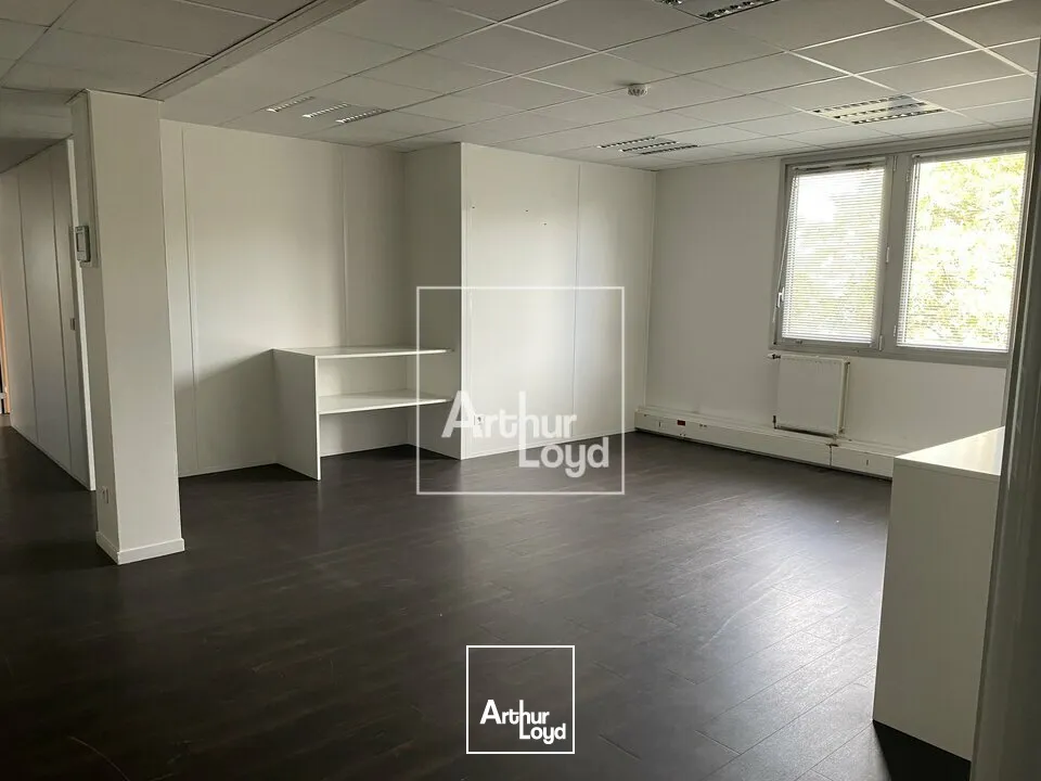 Bureaux - Vente - ÉVRY-COURCOURONNES - 91000 - 83-1110.3 - 7918301