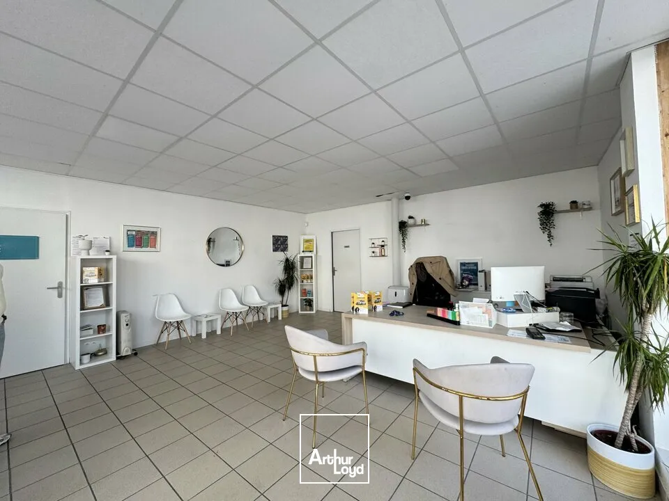 Locaux commerciaux - Location - JOUE LES TOURS - 37300 - 110-110 - 7918406