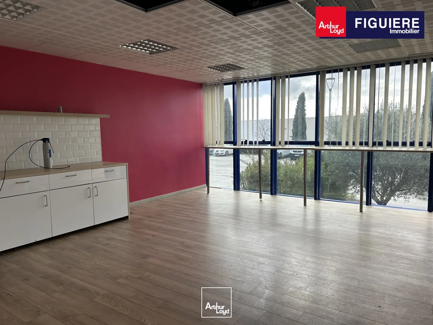 Locaux d'activité & Entrepôts - Location - AIX EN PROVENCE - 13290 - 2200-2200 - 7918528