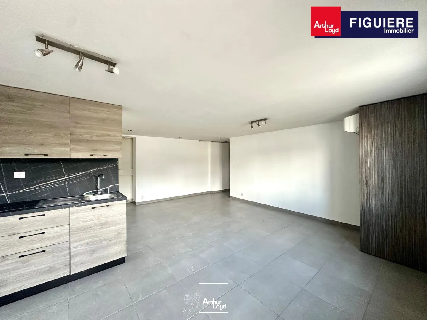 Locaux d'activité & Entrepôts - Location - BOUC BEL AIR - 13320 - 465-465 - 7918661