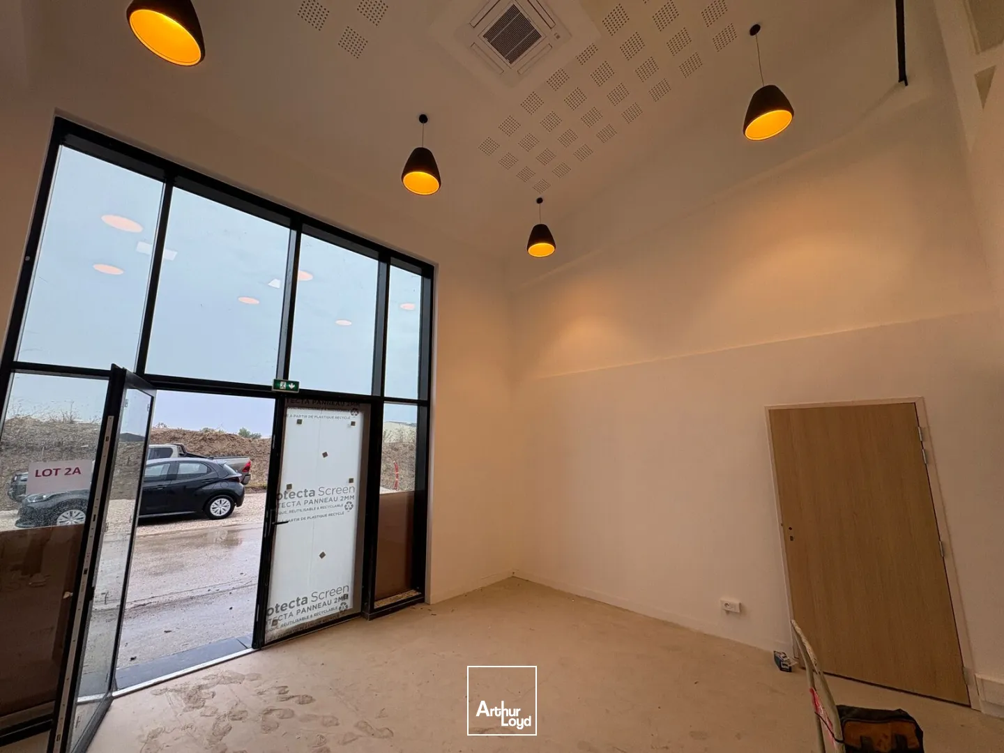 Locaux d'activité & Entrepôts - Location - SAINT JEAN DE BRAYE - 45800 - 689.44-689.44 - 7918843
