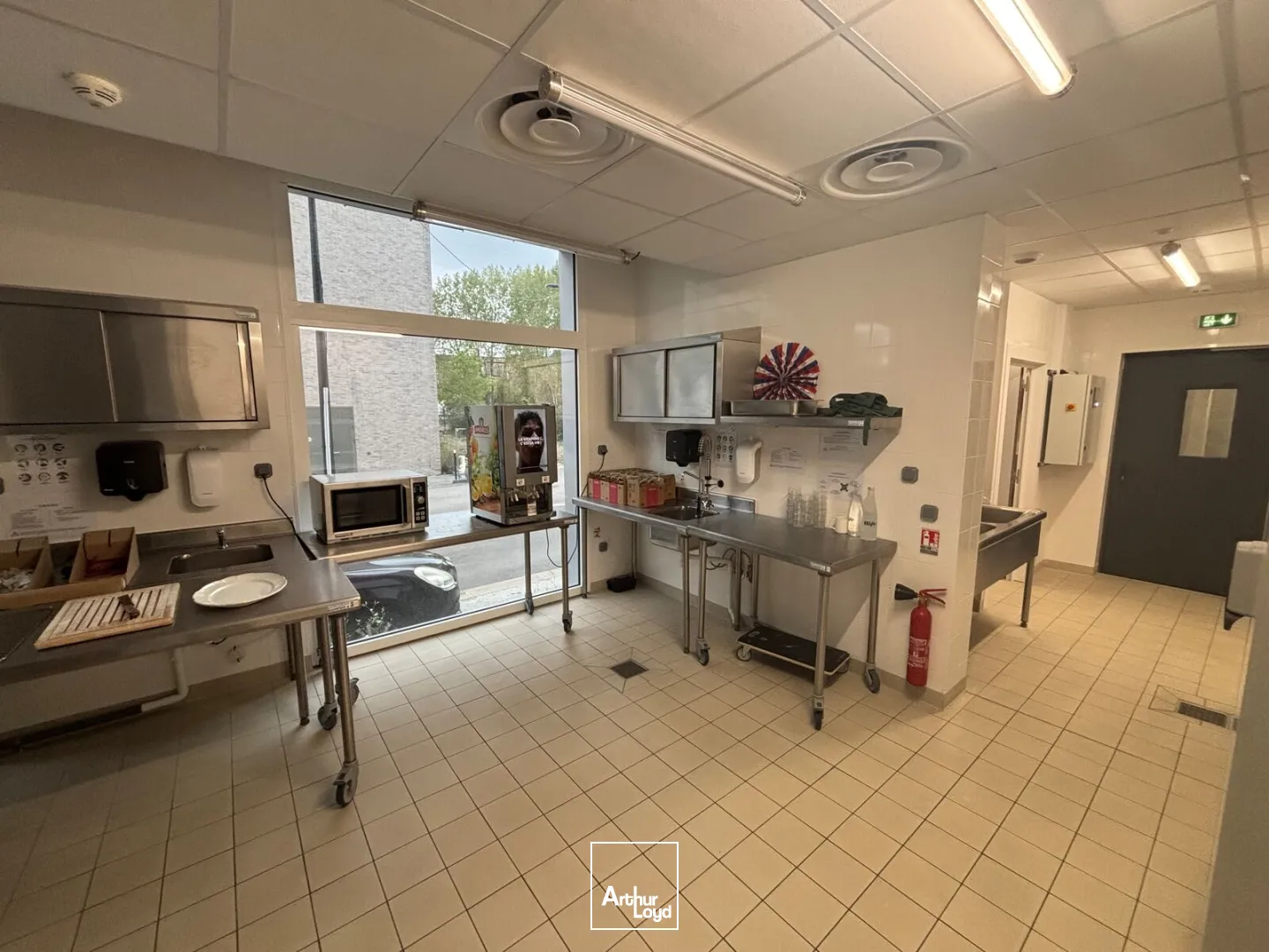 Locaux commerciaux - Location - BORDEAUX - 33300 - 180-180 - 7918938