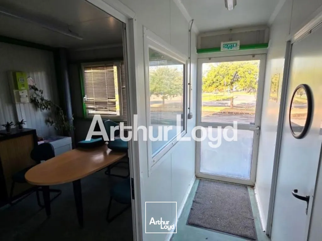 Locaux d'activité & Entrepôts - Vente - VIRE NORMANDIE - 14500 - 300-300 - 7919424