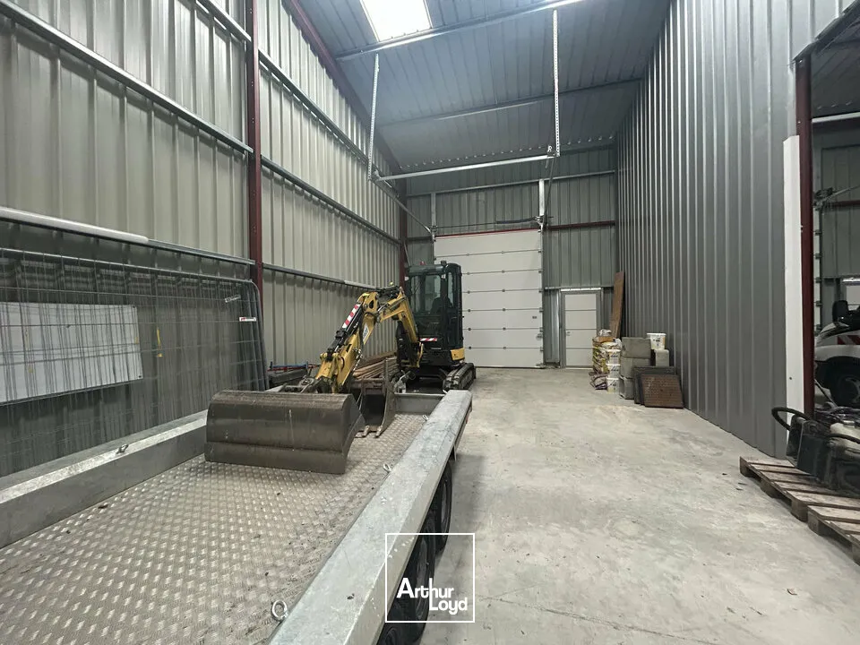 Locaux d'activité & Entrepôts - Location - MORVILLE LES VIC - 57170 - 650-650 - 7919496