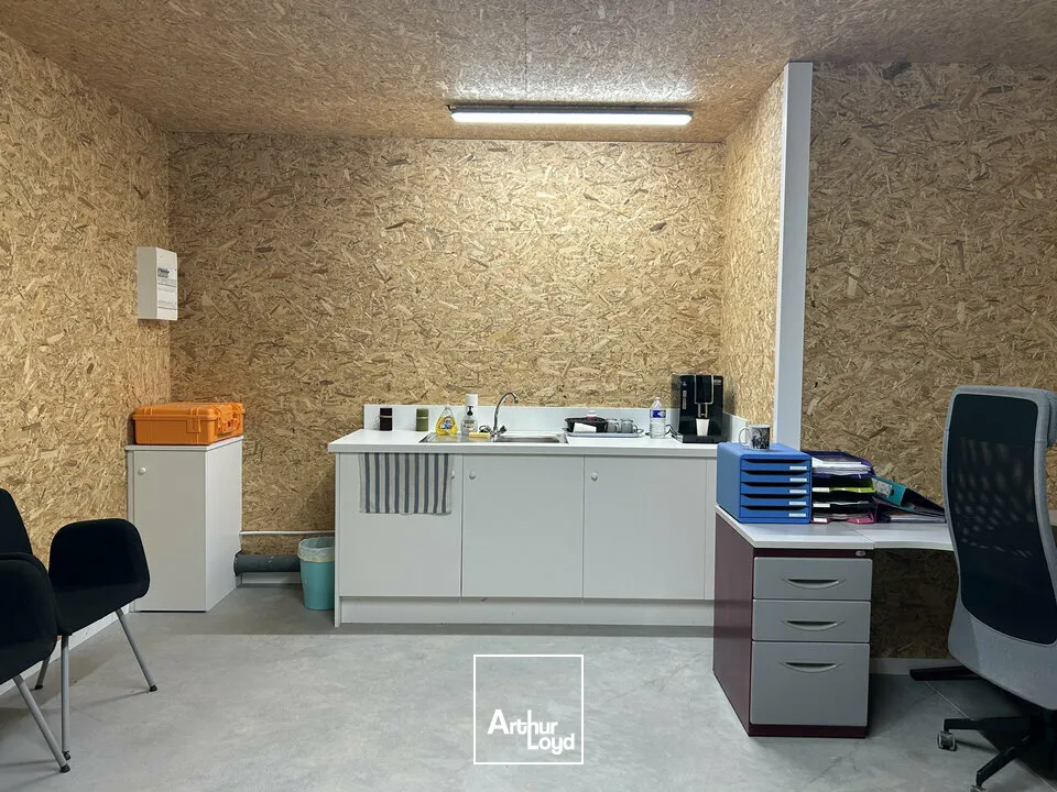 Locaux d'activité & Entrepôts - Location - MORVILLE LES VIC - 57170 - 650-650 - 7919497