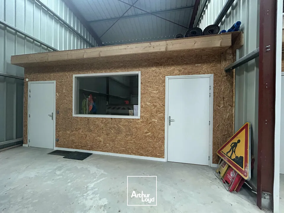 Locaux d'activité & Entrepôts - Location - MORVILLE LES VIC - 57170 - 650-650 - 7919499