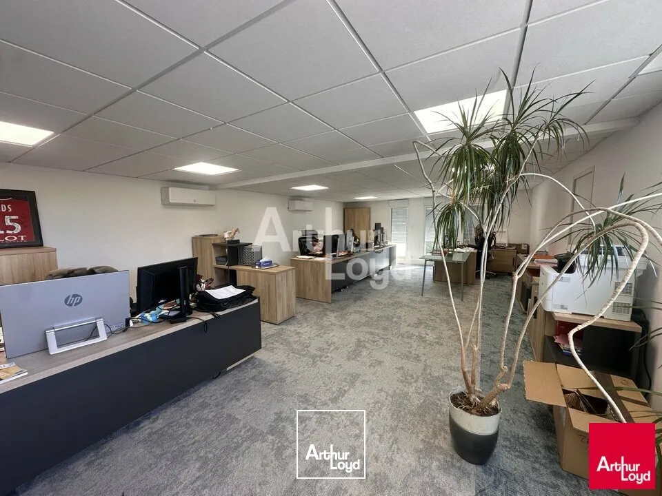 Locaux d'activité & Entrepôts - Location - BOURGBARRÉ - 35230 - 400-400 - 7919608