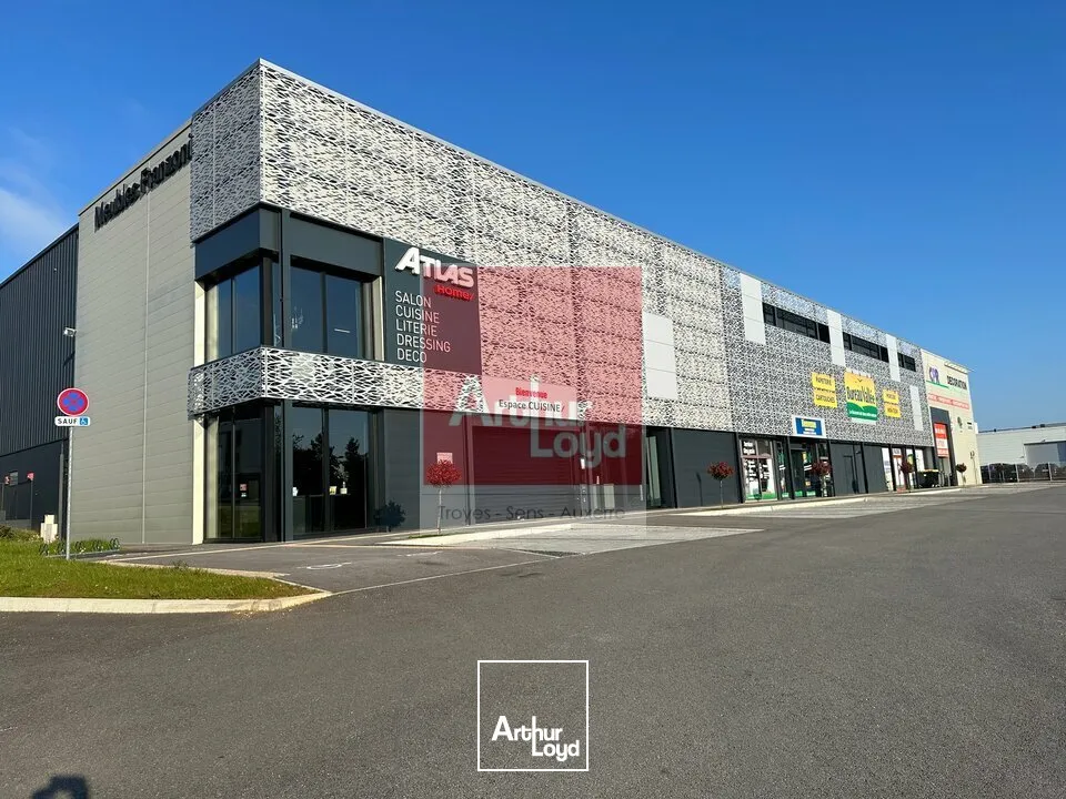 Locaux commerciaux - Location - CHAUMONT - 52000 - 375-375 - 7919622