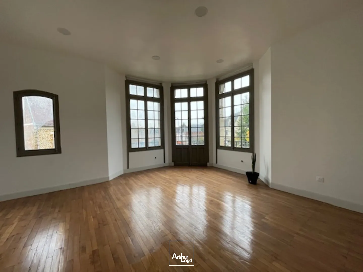 Bureaux - Location - SOISSONS - 02200 - 324-324 - 7919631