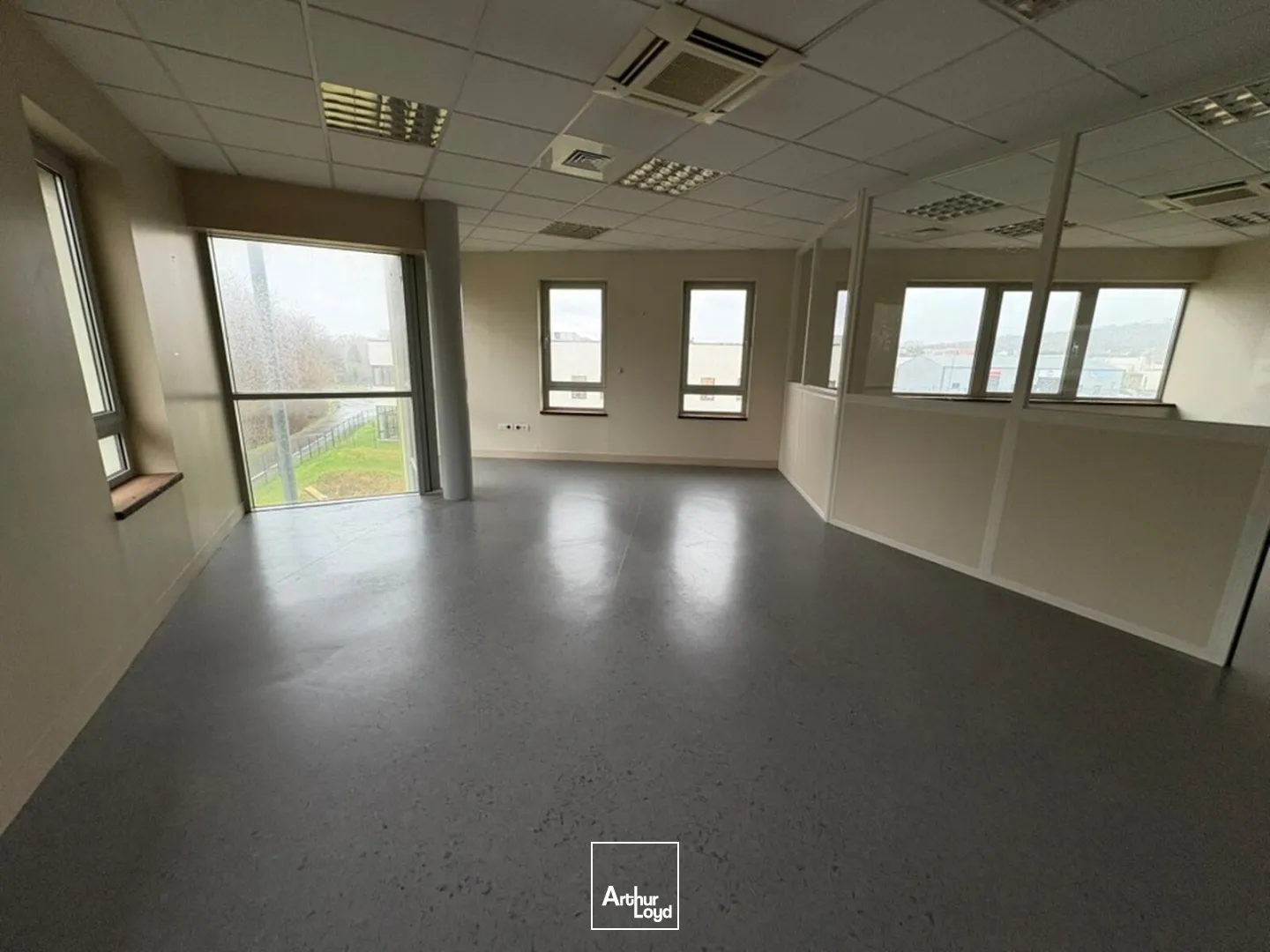 Bureaux - Location - AGNETZ - 60600 - 197.7-197.7 - 7919746