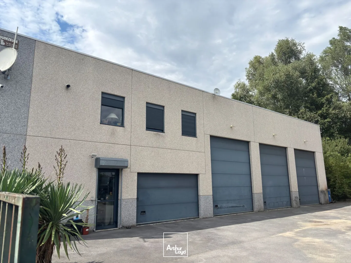 Locaux d'activité & Entrepôts - Location - LAMORLAYE - 60260 - 658-658 - 7919755