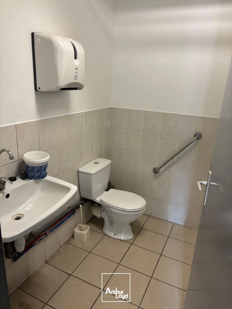 Locaux d'activité & Entrepôts - Location - LAMORLAYE - 60260 - 658-658 - 7919760