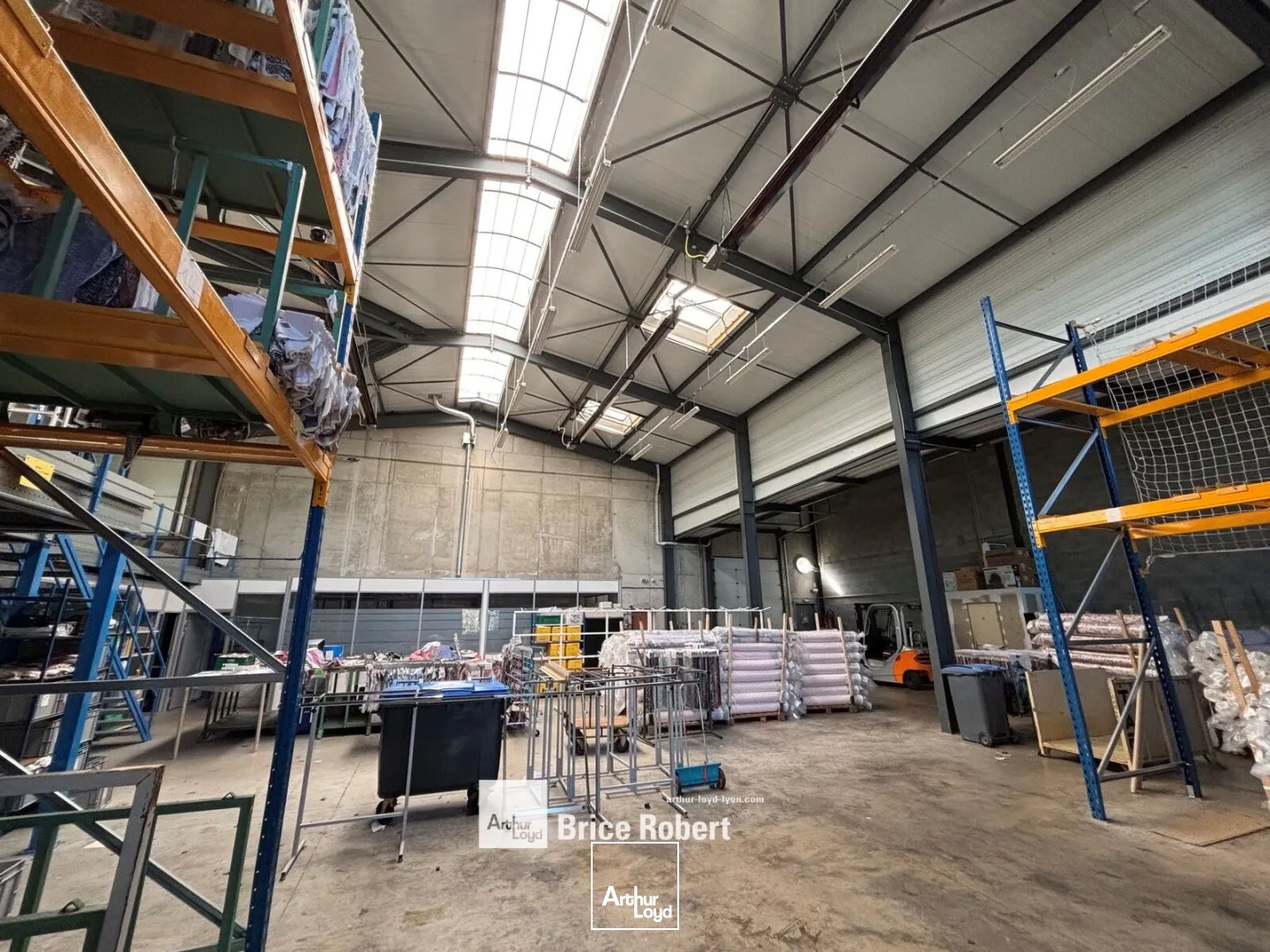 Locaux d'activité & Entrepôts - Location - LISSIEU - 69380 - 759.26-759.26 - 7920274