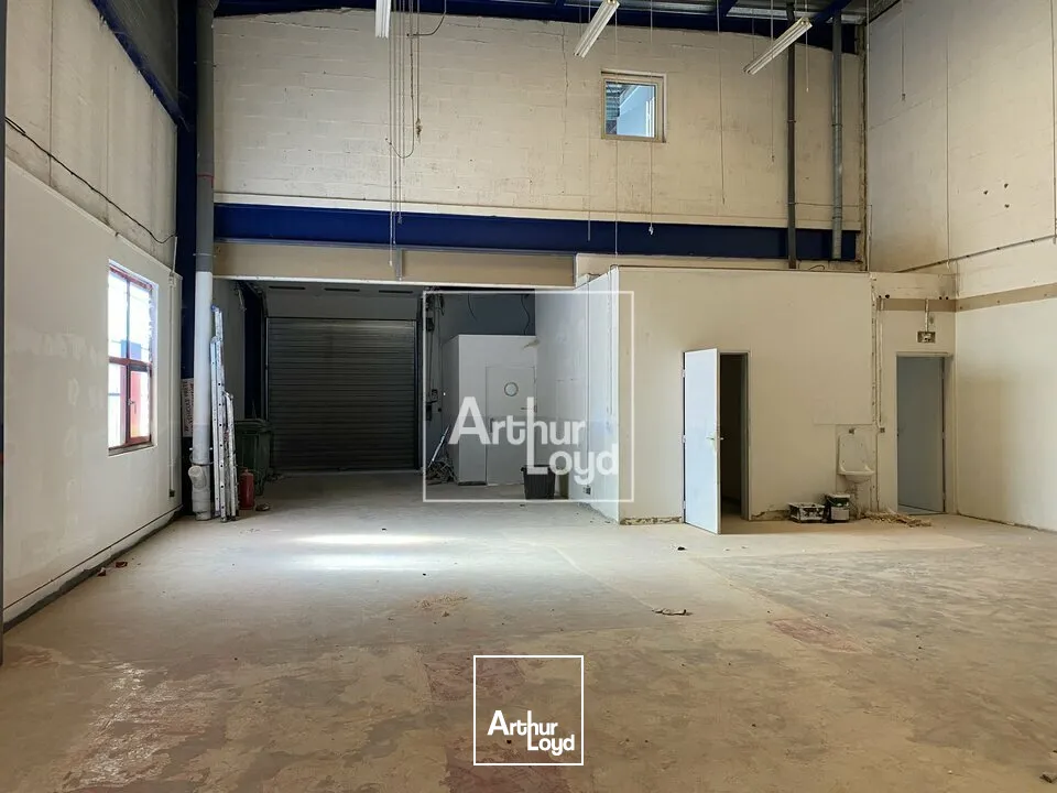 Locaux d'activité & Entrepôts - Location - SAINTE GENEVIEVE DES BOIS - 91700 - 207.55-207.55 - 7921624