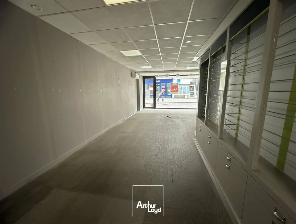 Locaux commerciaux - Location - BOURGES - 18000 - 65-65 - 7921746
