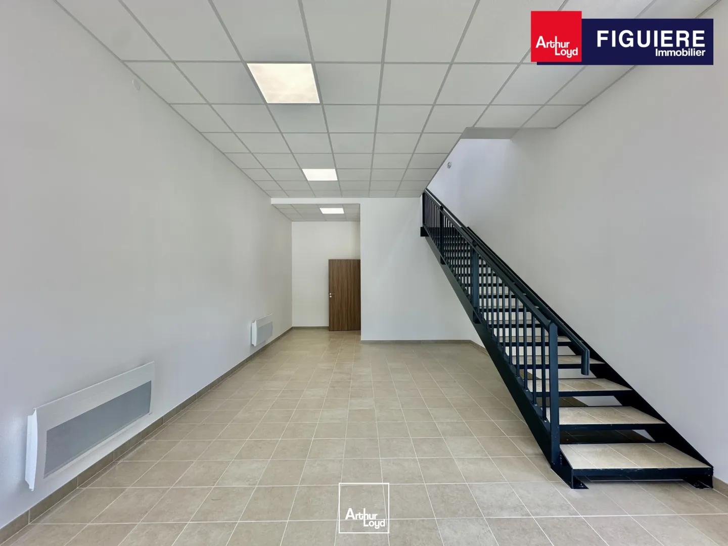 Locaux d'activité & Entrepôts - Location - VENELLES - 13770 - 675-675 - 7921782