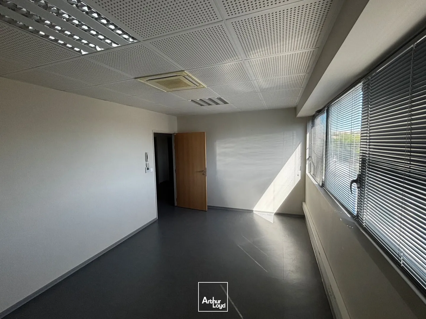 Bureaux - Location - BEZIERS - 34500 - 85-187 - 7922179