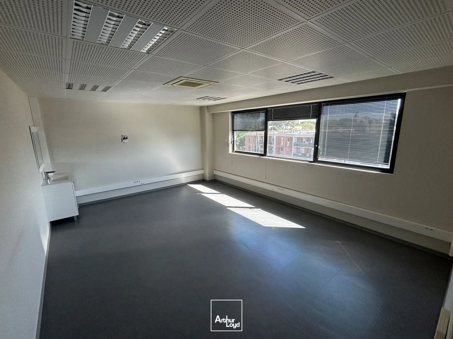Bureaux - Location - BEZIERS - 34500 - 85-187 - 7922177