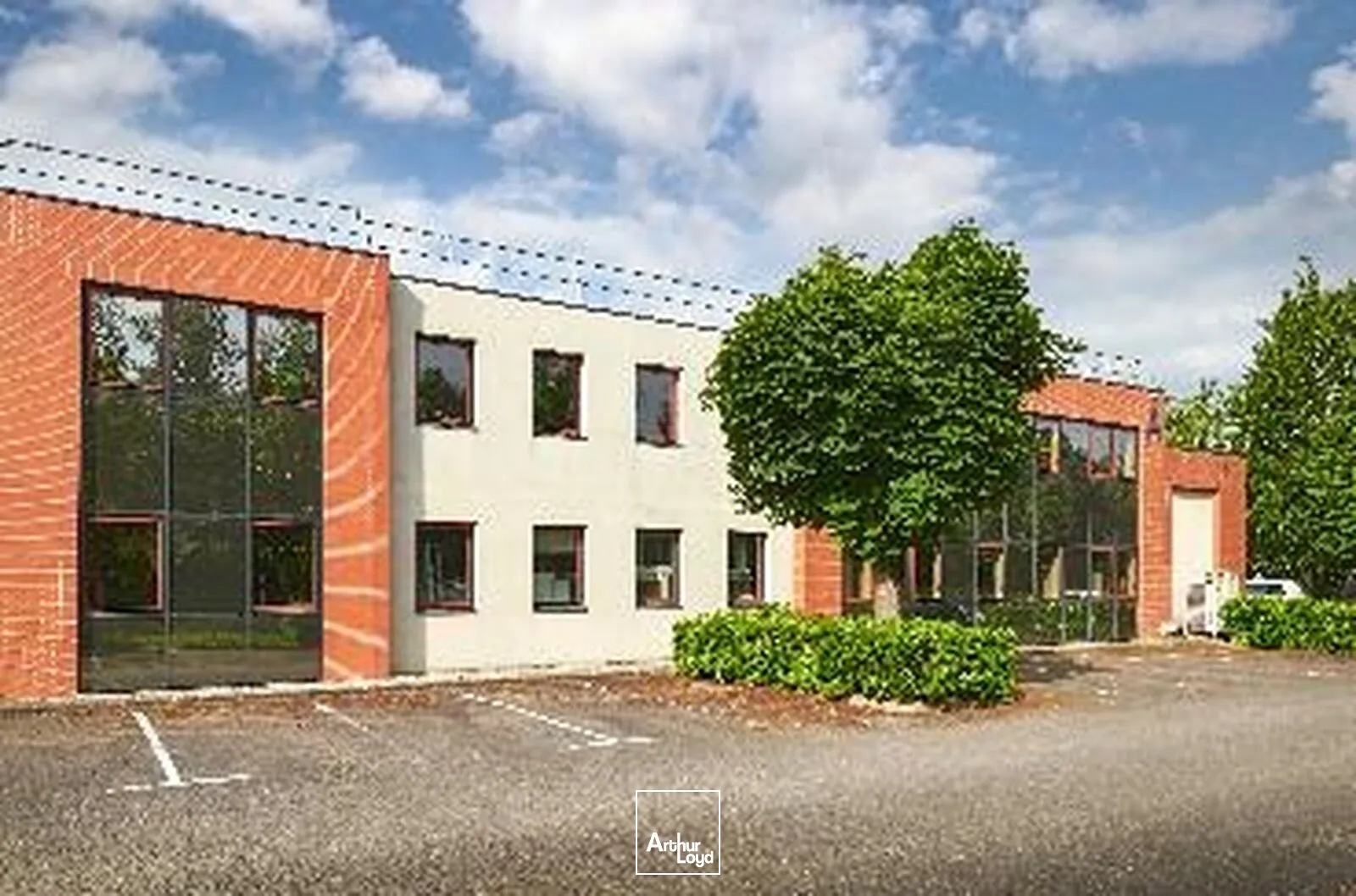 Locaux d'activité & Entrepôts - Location - MAGNY LES HAMEAUX - 78114 - 447-1039 - 7922267