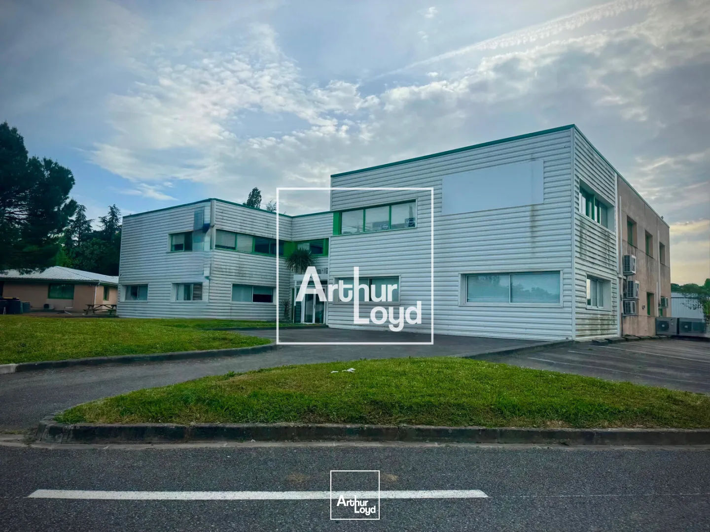Bureaux - Vente - SAINTE FOY D'AIGREFEUILLE - 31570 - 1600-1600 - 7922439