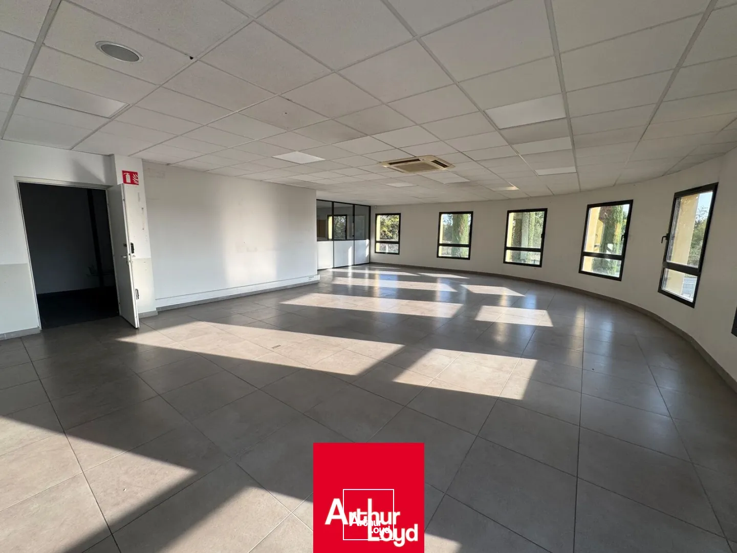 Locaux d'activité & Entrepôts - Location - ARNAS - 69400 - 1864-1864 - 7922468