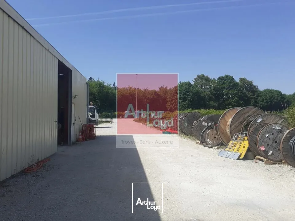 Locaux d'activité & Entrepôts - Location - VERRIÈRES - 10390 - 200-400 - 7922808