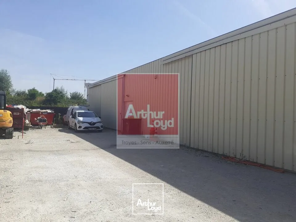 Locaux d'activité & Entrepôts - Location - VERRIÈRES - 10390 - 200-400 - 7922807