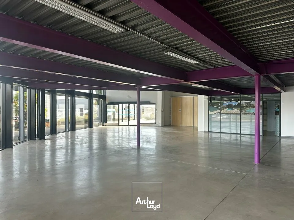 Locaux commerciaux - Location - SAINT-DOULCHARD - 18230 - 1008-1008 - 7922844