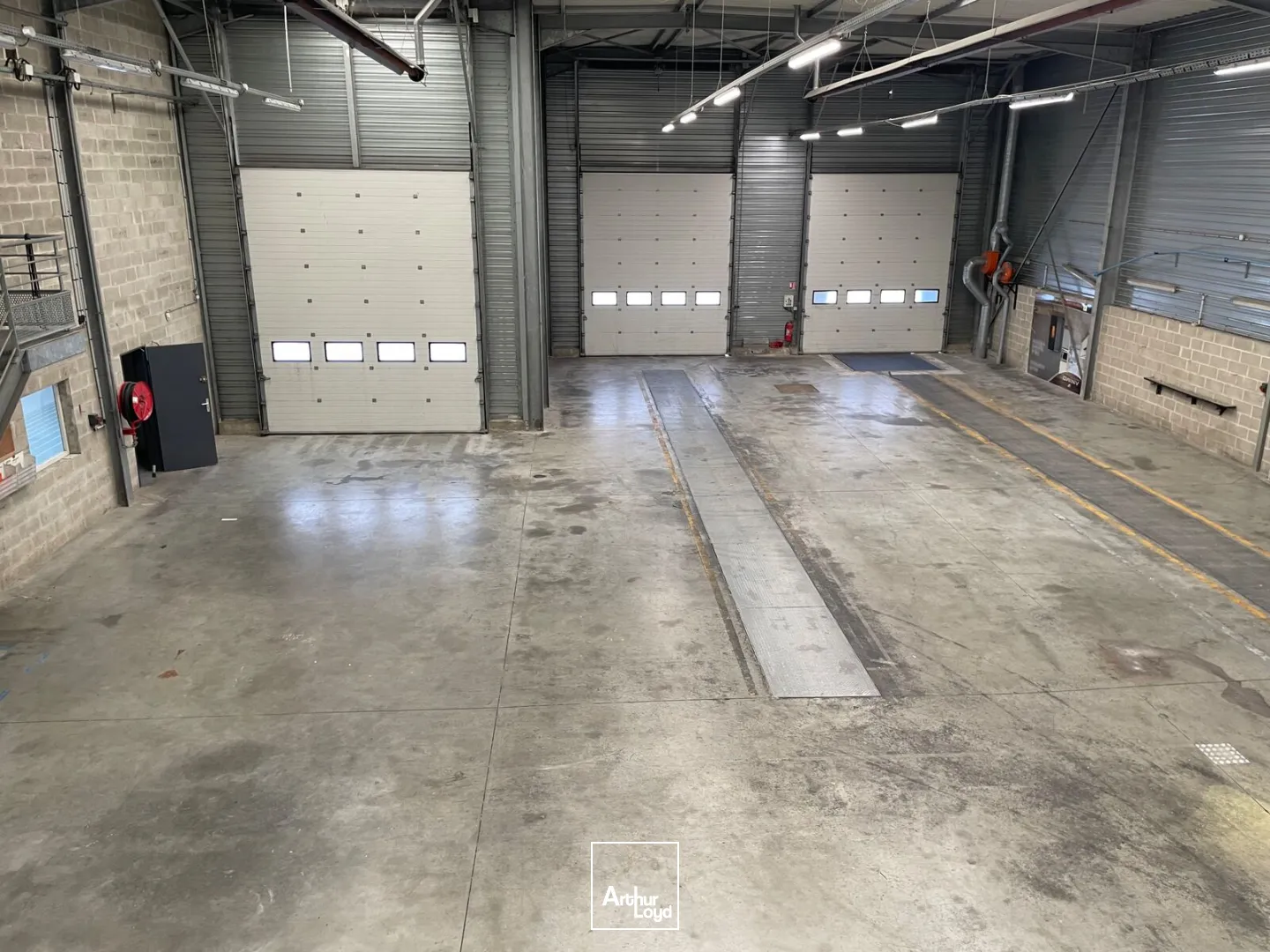 Locaux d'activité & Entrepôts - Location - COMPIEGNE - 60200 - 1396.44-1396.44 - 7923005