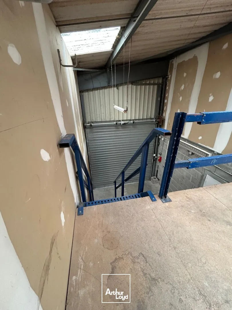 Locaux d'activité & Entrepôts - Location - BOUGUENAIS - 44340 - 100-100 - 7923206