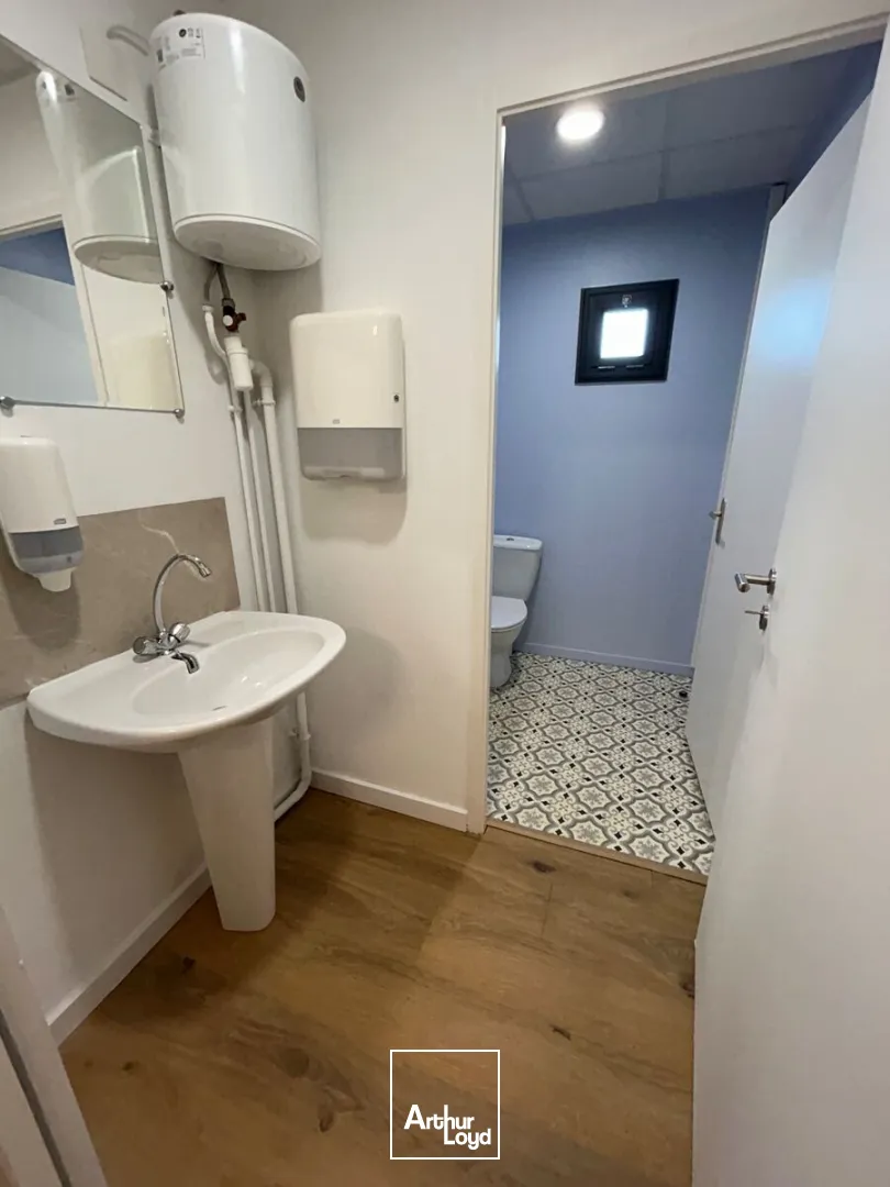 Locaux d'activité & Entrepôts - Location - BOUGUENAIS - 44340 - 100-100 - 7923210