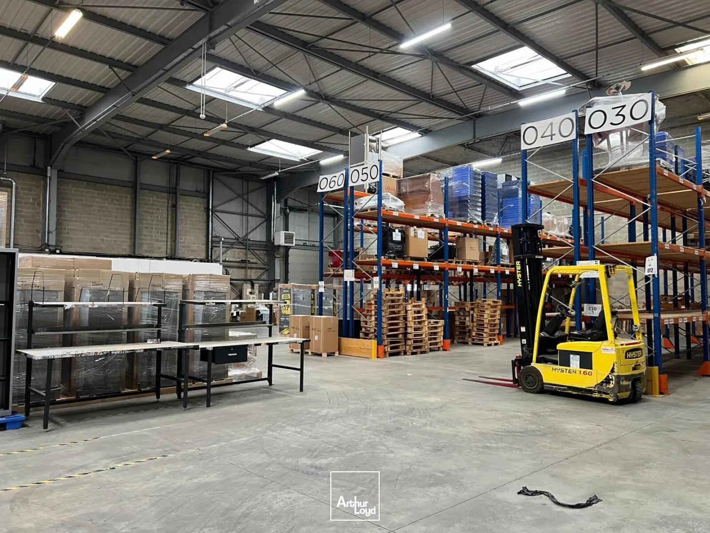 Locaux d'activité & Entrepôts - Location - LE MESNIL AMELOT - 77990 - 1309-1309 - 7923459