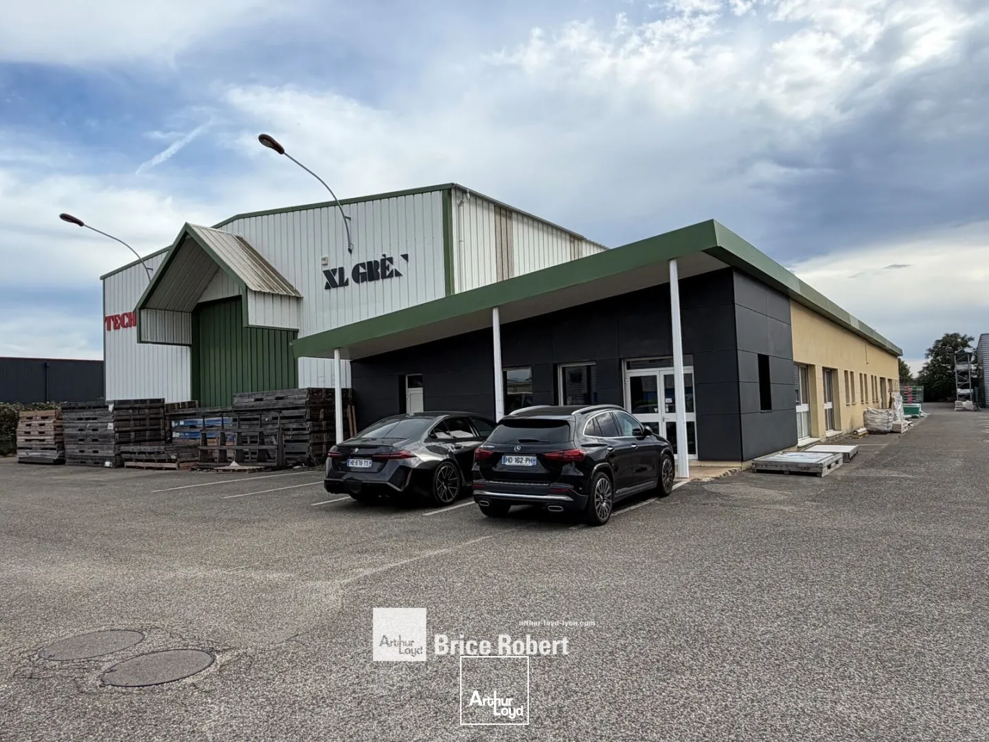 Locaux d'activité & Entrepôts - Location - CHASSIEU - 69680 - 1200-1200 - 7923602
