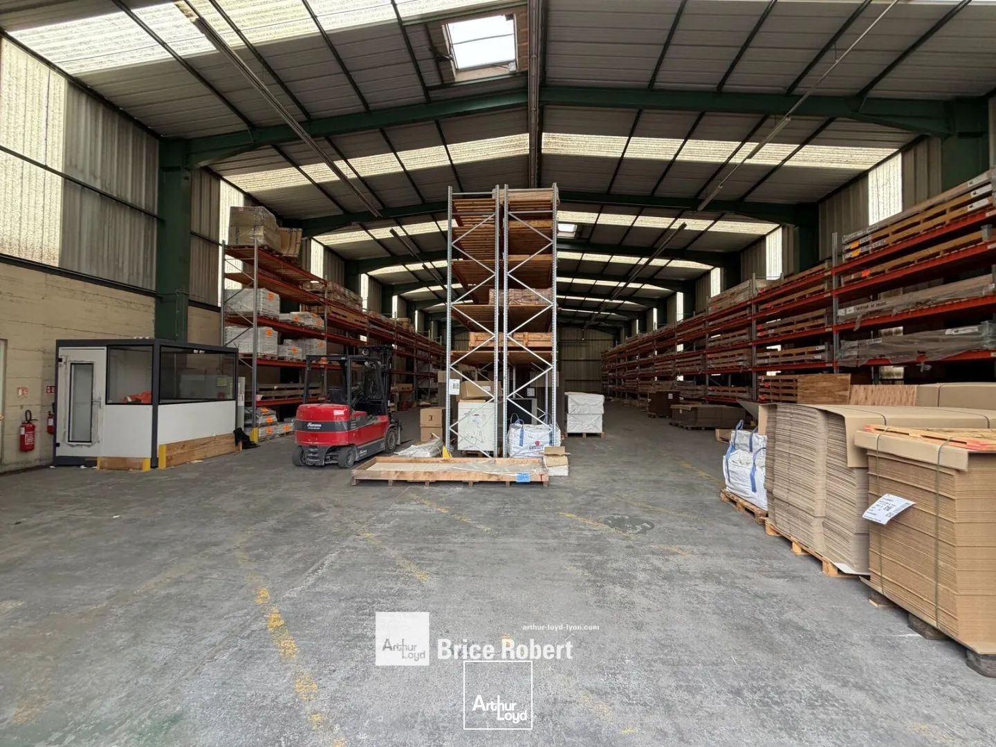 Locaux d'activité & Entrepôts - Location - CHASSIEU - 69680 - 1200-1200 - 7923604