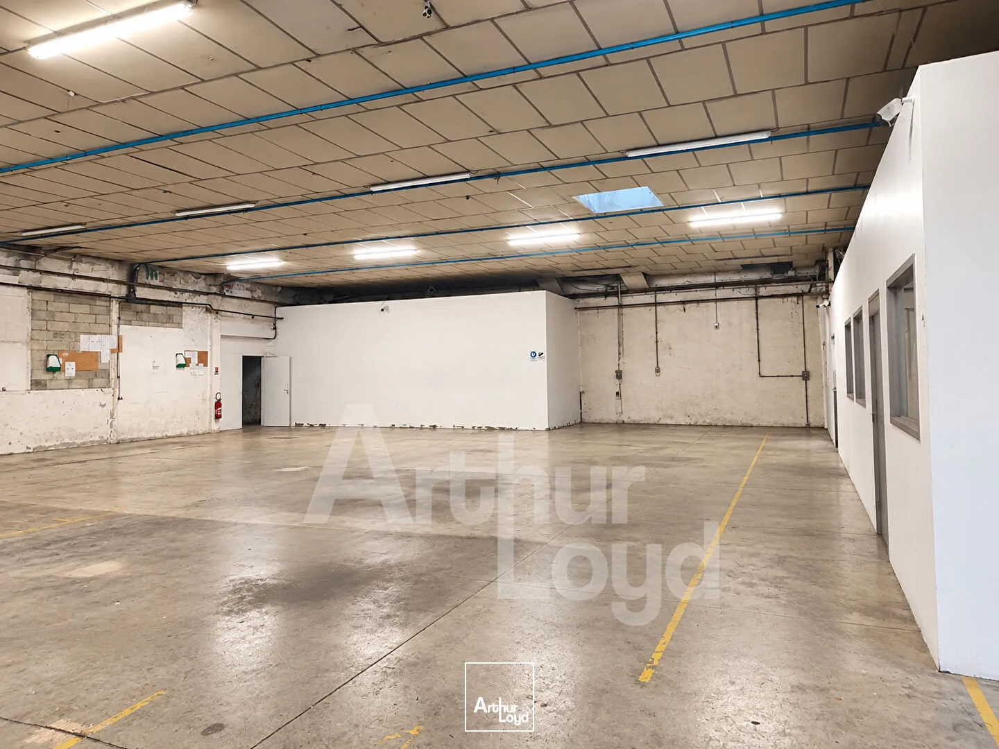 Locaux d'activité & Entrepôts - Location - LIMOGES - 87100 - 900-900 - 7923710