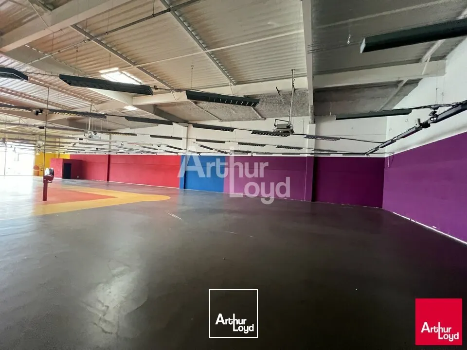 Locaux commerciaux - Location - LA MEZIERE - 35520 - 2400-2400 - 7923899