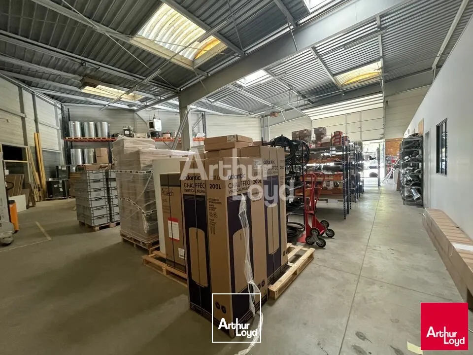 Locaux d'activité & Entrepôts - Location - ÉCOUFLANT - 49000 - 600-600 - 7924553