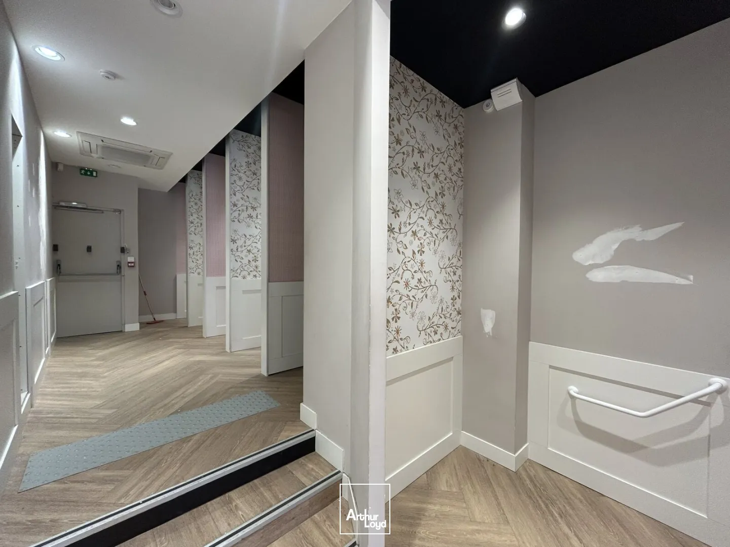Locaux commerciaux - Location - SAINT QUENTIN - 02100 - 220-220 - 7924617